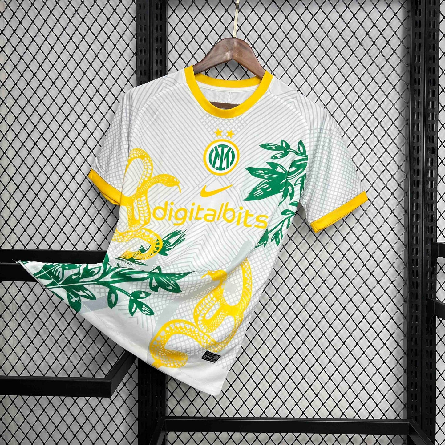 Inter Milan “Serpiente Amarilla” Special Kit