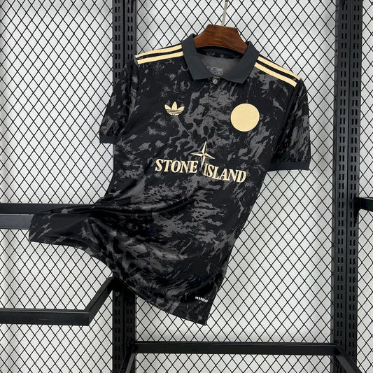 Ajax x Stone Island Special Kit